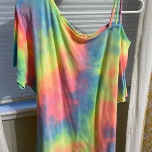 Pink Lily Size L Tie Dye Shirt